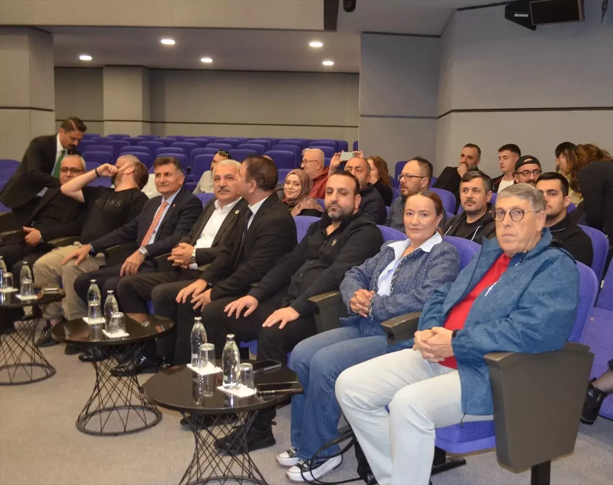 gebzede gazetecilikte yapay zeka uygulamalari semineri duzenlendi hPq8iNDV.jpg