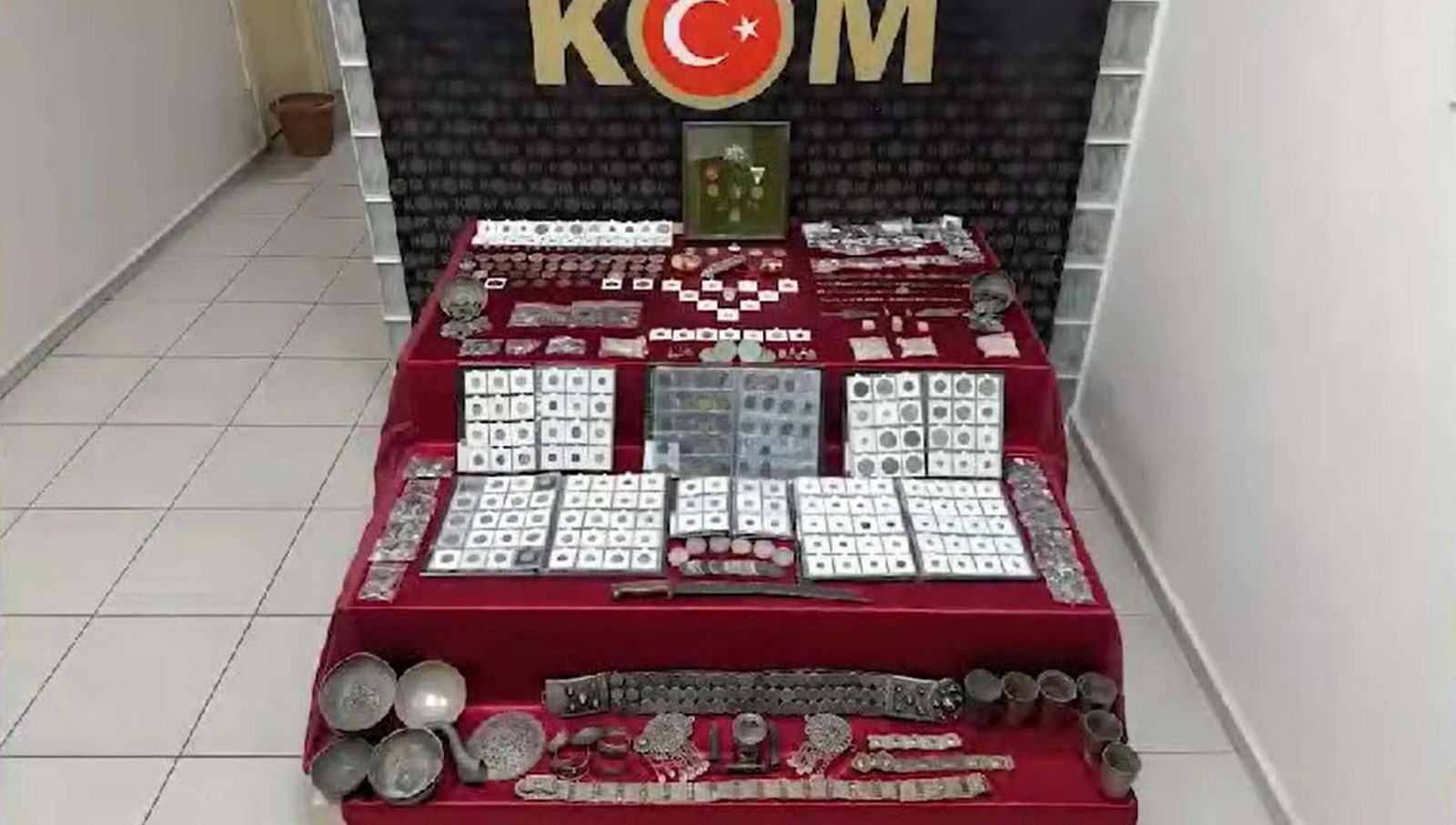 İzmir’de 20 milyon liralık tarihi eser operasyonu: Bir gözaltı