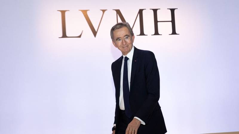 louis vuittonun sahibi bernard arnault servetini bir gunde 19 milyar dolar artirdi 4NQIiknI.jpg