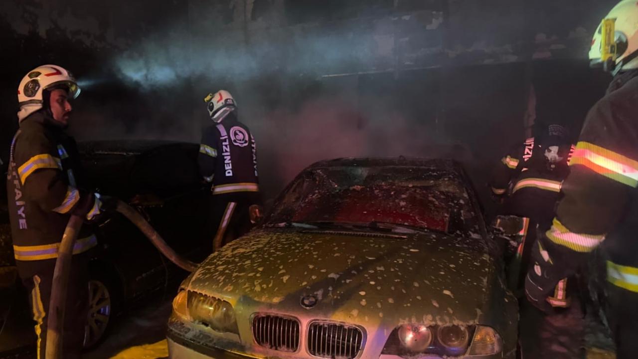 denizlide oto galeride cikan yanginda 5 arac hasar gordu uslxjuQA.jpg