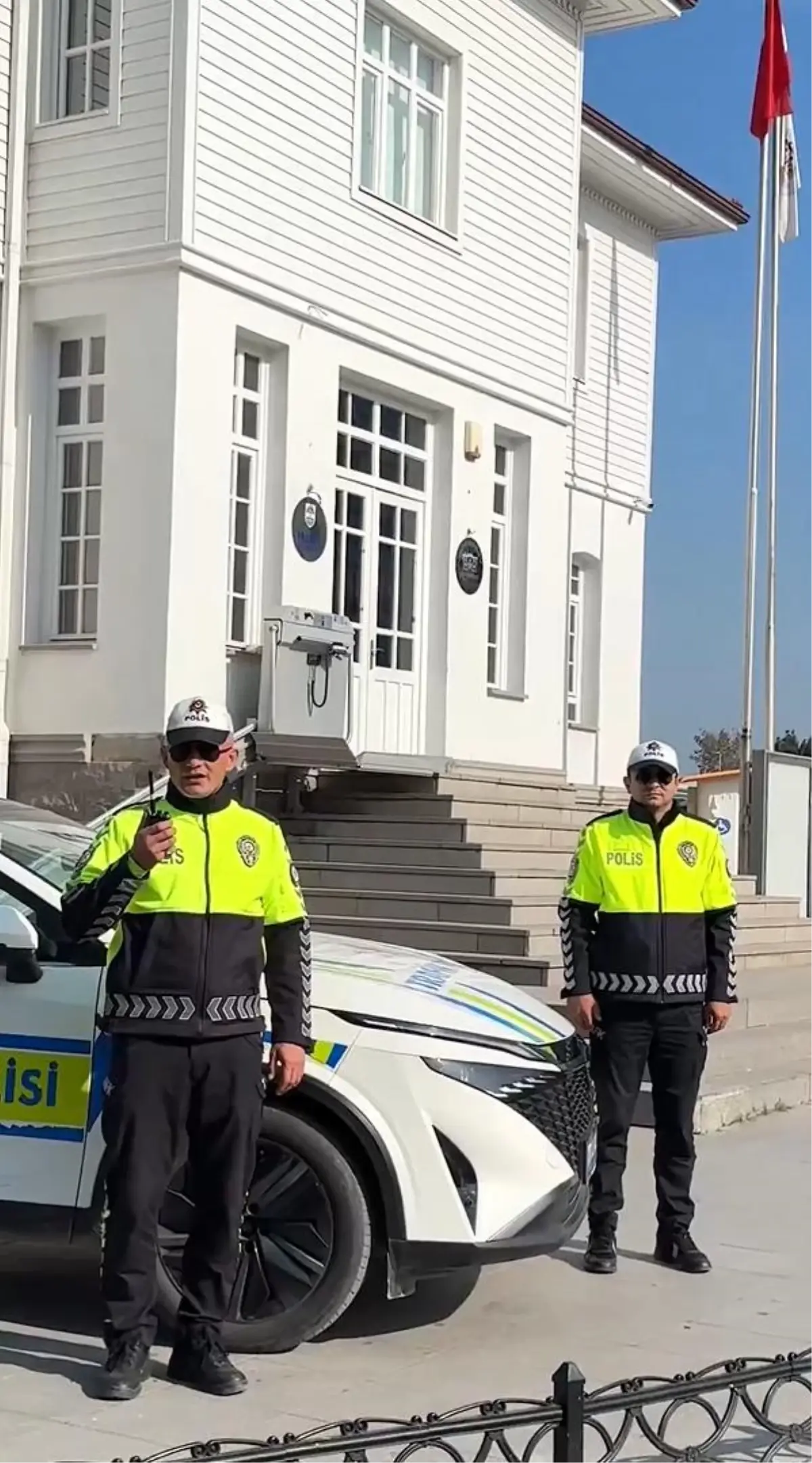 yalova emniyetinde kriptolu telsiz muhabere sistemi ketum kullanima basladi 8eqi94y7.jpg